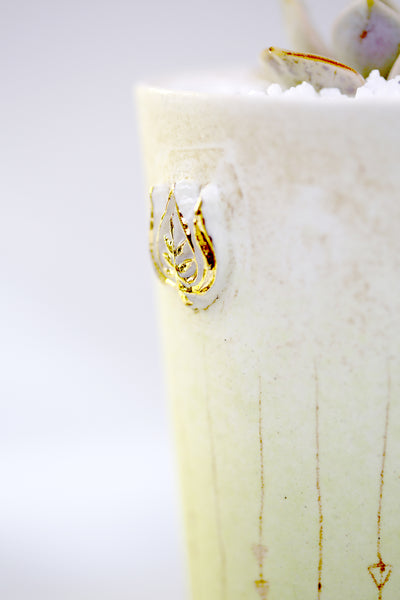 Vase : White with Seahorse theme : Succulent 1