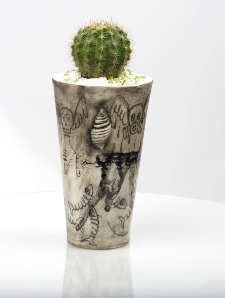 Vase : How we consummate Mother Earth : Succulent 1