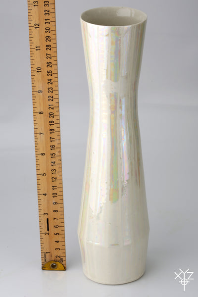 Vase : Mother of Pearl : Straight Lines