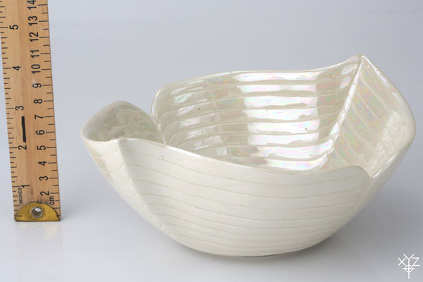 Serving Dish : Pearl Love Boat Serving Dish